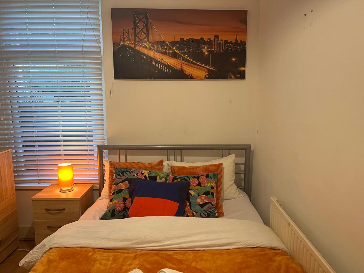 Central Stratford Cozy Double Room London Kültér fotó